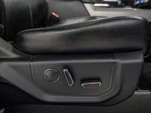 Used 2018 Ford F350 Lariat w/ Lariat Ultimate Package AWD/4WD image 35