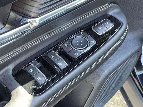 Used 2022 Lincoln Corsair AWD w/ Equipment Group 101A image 16