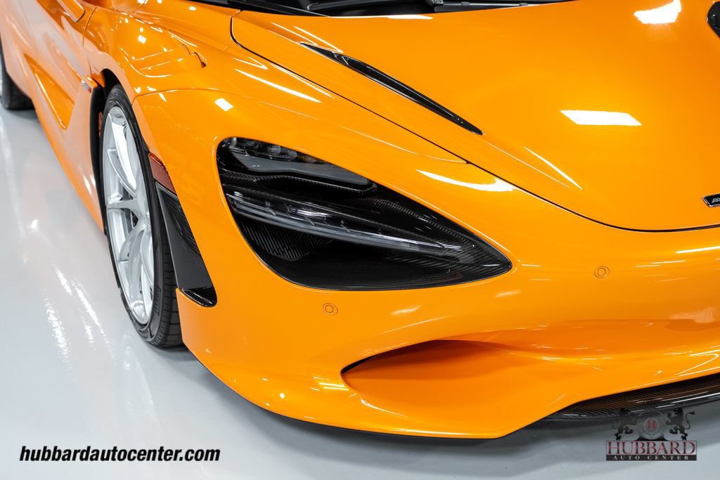 Used 2024 McLaren 750S Spider RWD image 11