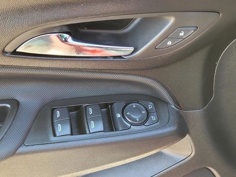 Used 2023 Chevrolet Equinox RS w/ RS Leather Package FWD image 24