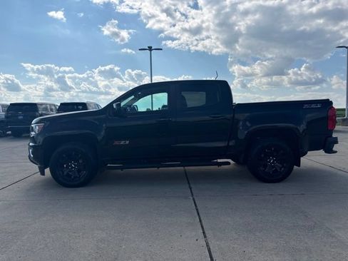 Used 2017 Chevrolet Colorado Z71 w/ Z71 Midnight Edition AWD/4WD image 5