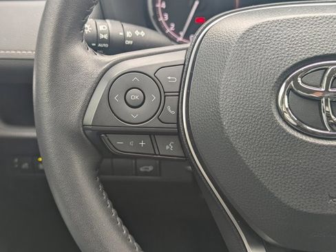Used 2025 Toyota RAV4 XLE Premium image 21