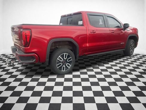 Certified 2025 GMC Sierra 1500 AT4 w/ AT4 Premium Package AWD/4WD image 32