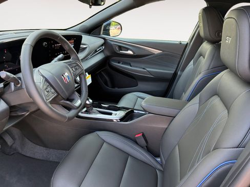 New 2026 Buick Envista Sport Touring FWD image 23