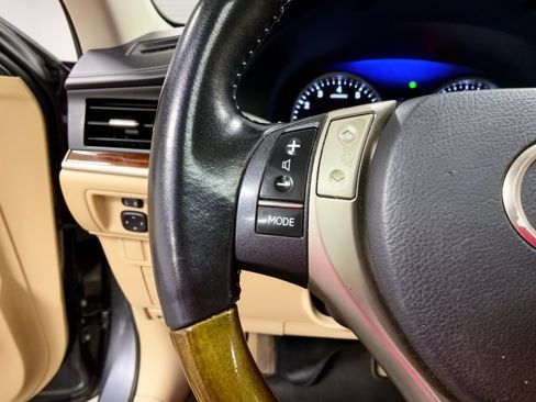 Used 2015 Lexus ES 350 w/ Premium Package FWD image 18
