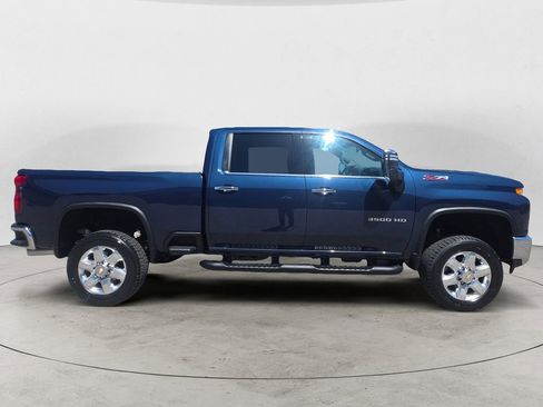 Used 2023 Chevrolet Silverado 3500 LTZ AWD/4WD image 6