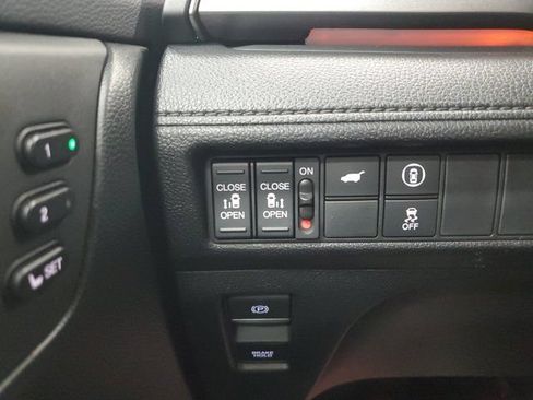 Certified 2024 Honda Odyssey Sport image 32