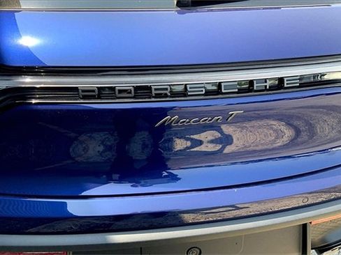 New 2025 Porsche Macan Turbo image 38