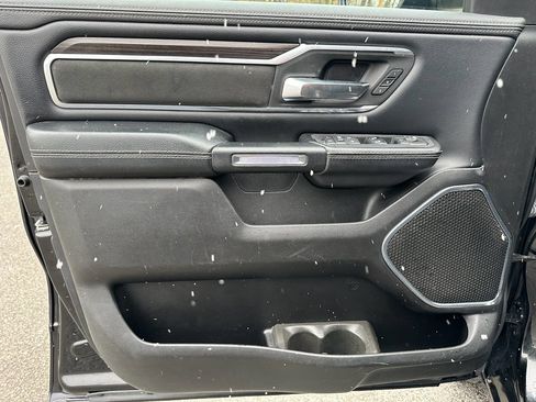Used 2025 RAM 1500 Laramie image 11