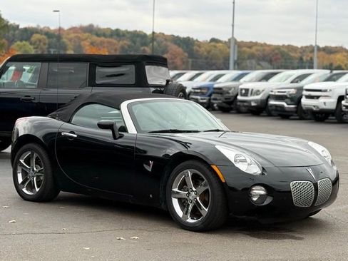 Used 2006 Pontiac Solstice Convertible w/ Premium Package image 27