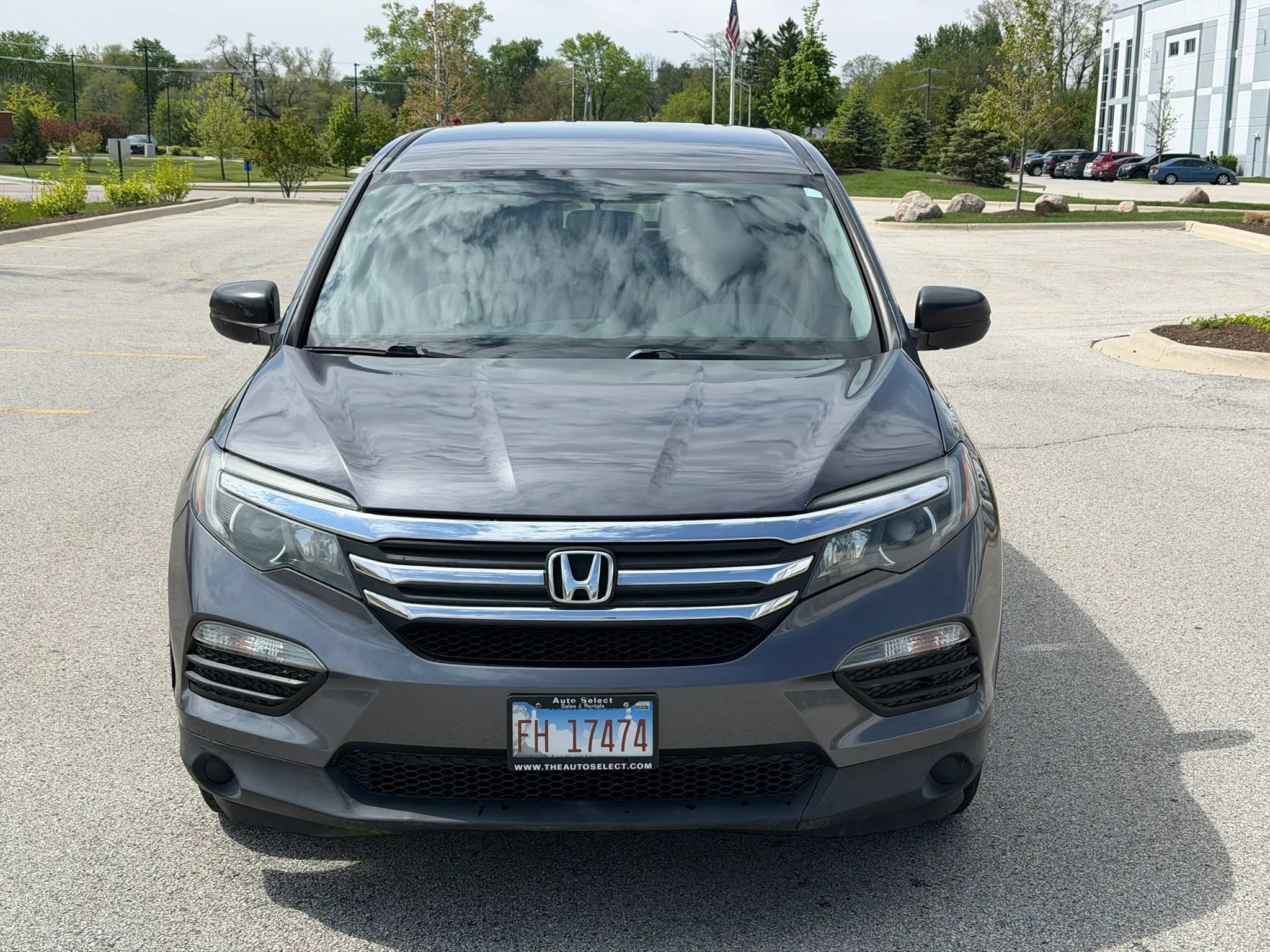 Used 2016 Honda Pilot LX image 2
