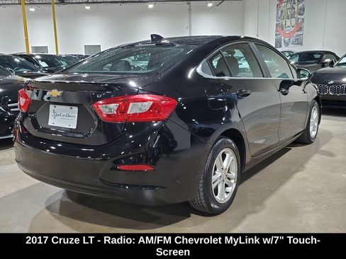 Used 2017 Chevrolet Cruze LT FWD image 9