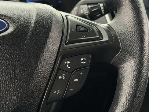 Certified 2022 Ford Edge SE w/ Black Appearance Package image 17