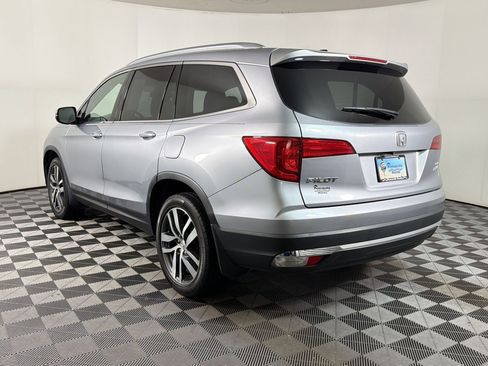 Used 2016 Honda Pilot Elite image 2