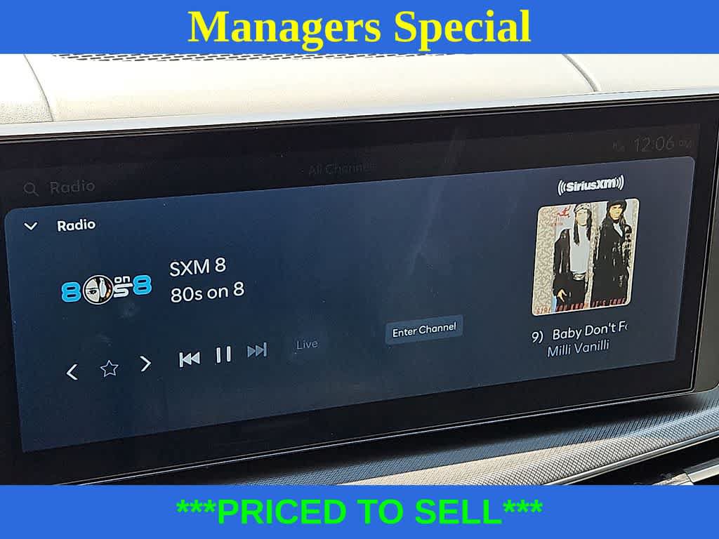 Used 2026 Hyundai Santa Fe SEL FWD image 16