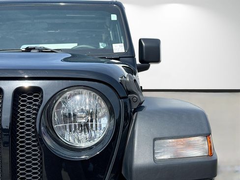Used 2023 Jeep Wrangler Sport AWD/4WD image 9