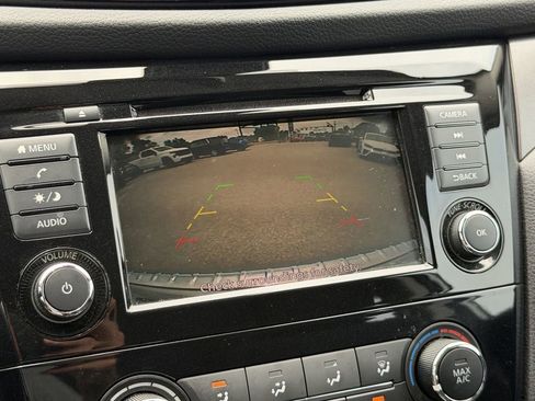 Used 2020 Nissan Rogue Sport S FWD image 22