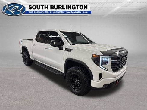 Used 2024 GMC Sierra 1500 AT4 w/ AT4 Preferred Package AWD/4WD image 9