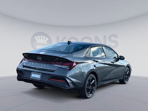 New 2026 Hyundai Elantra Sport image 7