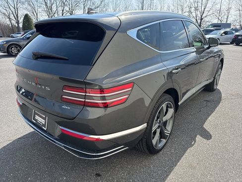 Used 2025 Genesis GV80 2.5T Prestige image 7