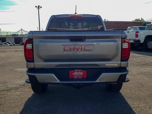 New 2026 GMC Canyon Elevation w/ Convenience Package image 4