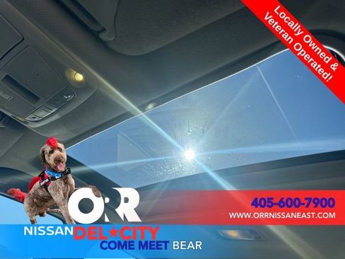 Used 2017 Nissan Sentra SR w/ SR Premium Technology Package image 28