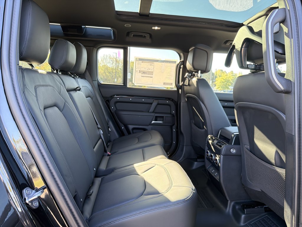 New 2026 Land Rover Defender 110 S AWD/4WD image 13