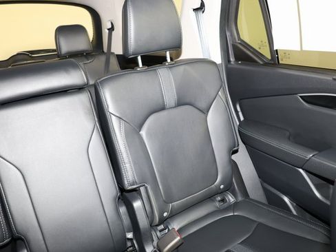 New 2025 Honda Pilot Touring image 12