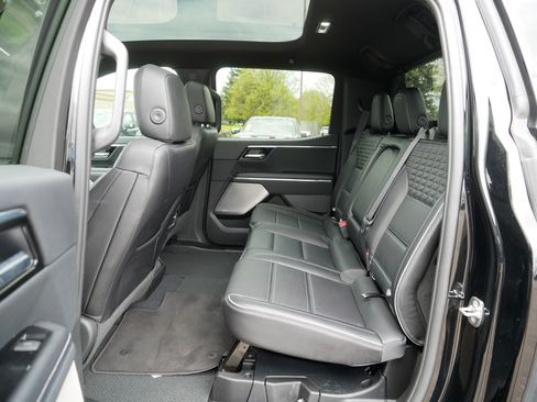 Used 2025 GMC Sierra EV Denali AWD/4WD image 35