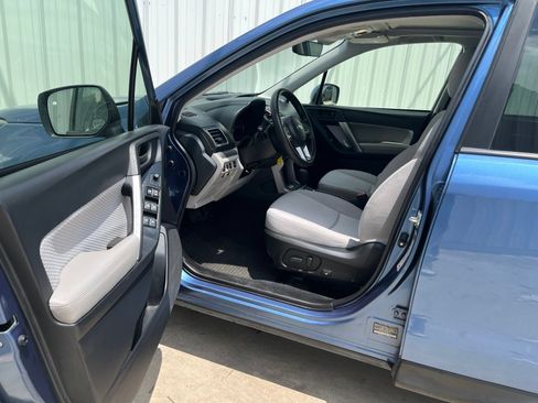 Used 2018 Subaru Forester 2.5i Premium AWD/4WD image 10