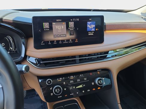 Used 2023 INFINITI QX60 Sensory w/ Vision Package FWD image 18
