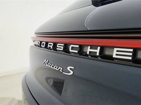 Used 2019 Porsche Macan S image 17