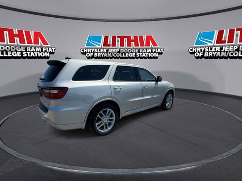 Used 2024 Dodge Durango R/T RWD image 8
