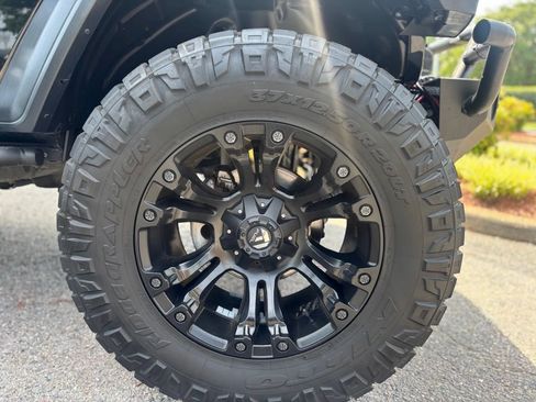 Used 2020 Jeep Wrangler Unlimited Sport AWD/4WD image 27
