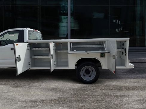 New 2025 Ford F450 XL w/ XL Chrome Package image 11