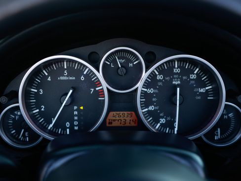 Used 2006 MAZDA MX-5 Miata Sport image 22