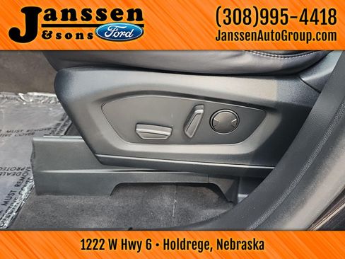 Used 2023 Ford Explorer XLT w/ Equipment Group 202A AWD/4WD image 23