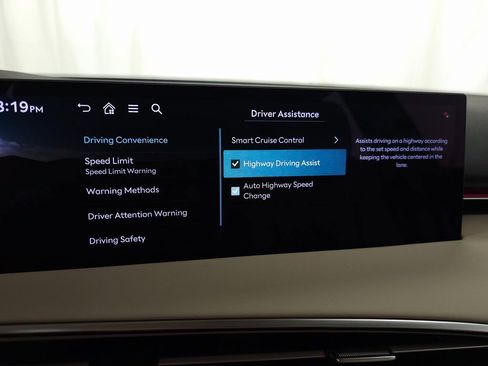 New 2026 Genesis GV70 2.5T Select image 18