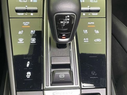 Used 2021 Porsche Cayenne GTS image 34