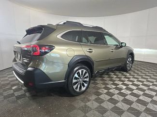 Used 2023 Subaru Outback Touring XT AWD/4WD video 3