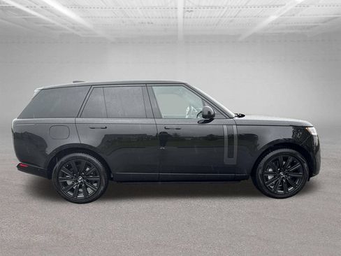 New 2025 Land Rover Range Rover SE AWD/4WD image 6