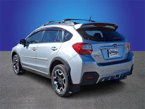 Used 2017 Subaru Crosstrek 2.0i Premium w/ Moonroof Package image 6