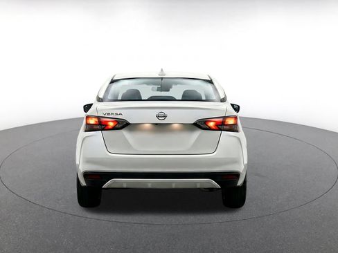 Used 2025 Nissan Versa SV FWD image 8