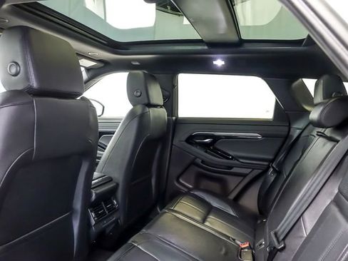 Used 2023 Land Rover Range Rover Evoque R-Dynamic SE AWD/4WD image 16