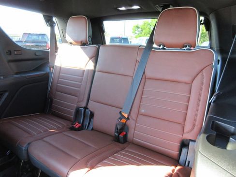 Certified 2024 GMC Yukon Denali Ultimate AWD/4WD image 27
