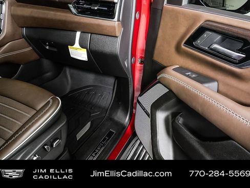 Used 2025 GMC Yukon Denali Ultimate image 26