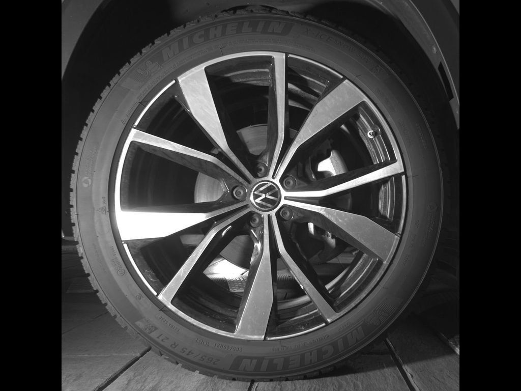 Certified 2024 Volkswagen Atlas Cross Sport SEL Premium R-Line AWD/4WD image 12