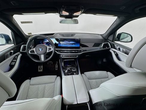 Certified 2024 BMW X7 xDrive40i w/ M Sport Package AWD/4WD image 23