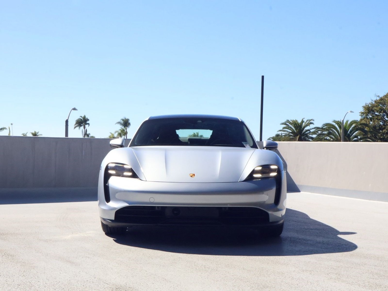 Certified 2020 Porsche Taycan 4S AWD/4WD image 6