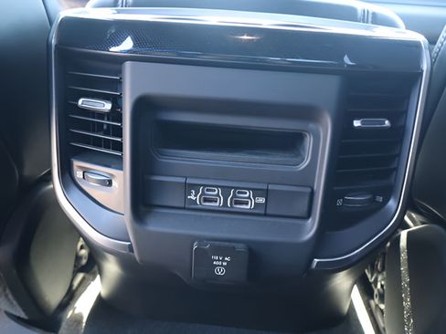 Used 2020 RAM 1500 Laramie w/ Sport Appearance Package AWD/4WD image 11